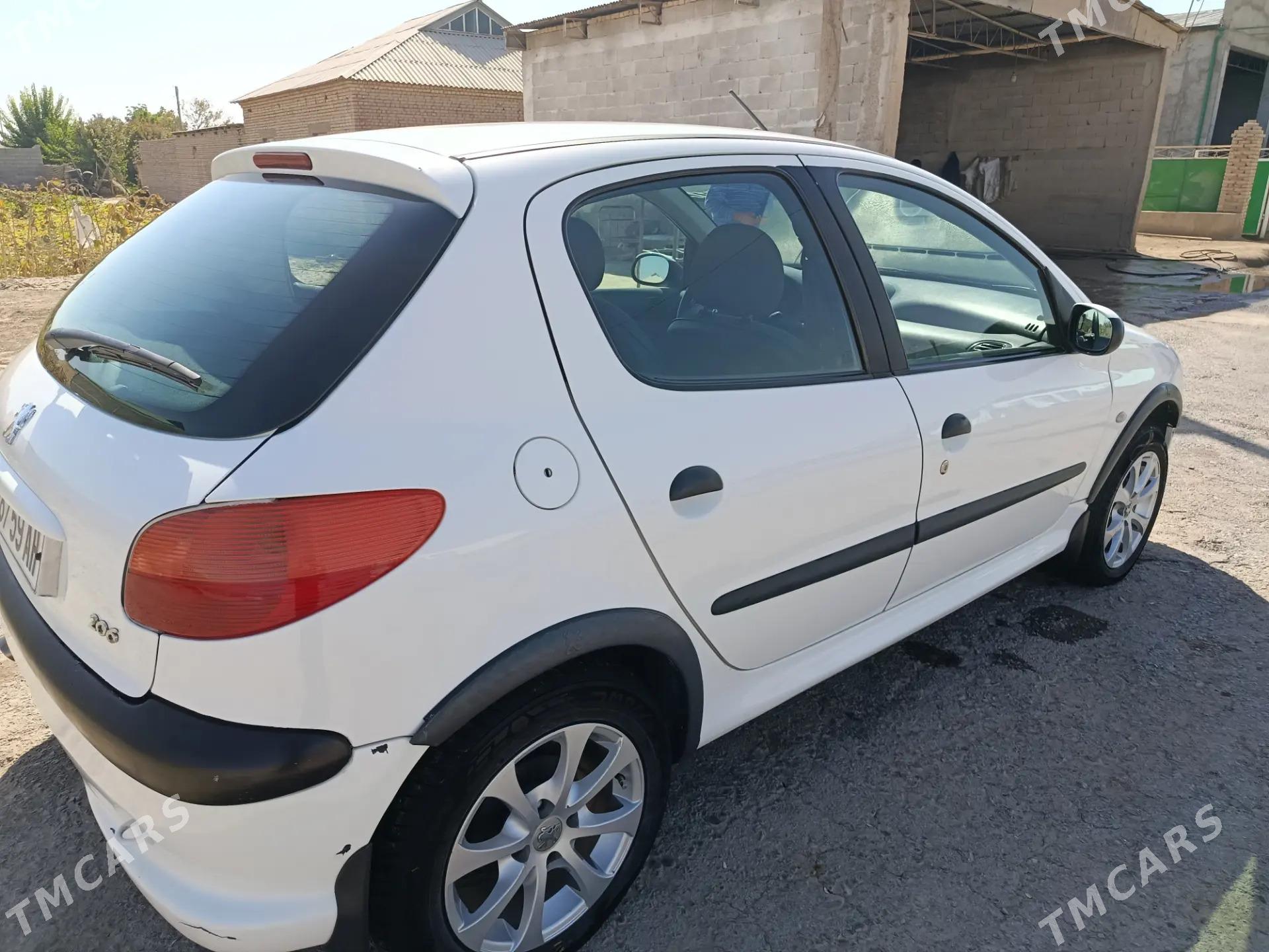 Peugeot 206 2010 - 80 000 TMT - Kaka - img 5