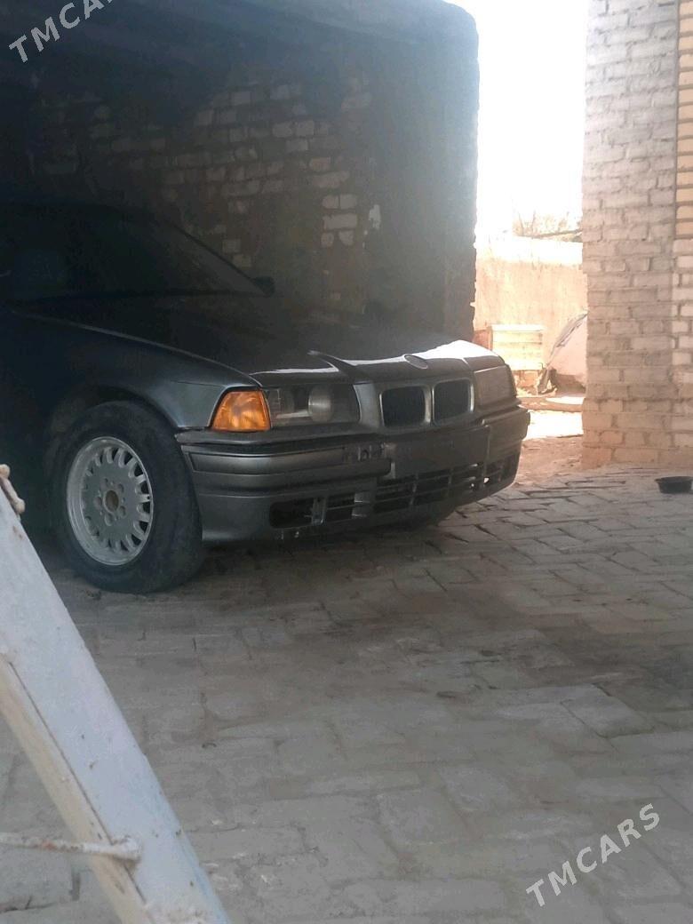 BMW 320 1992 - 18 000 TMT - Wekilbazar - img 1