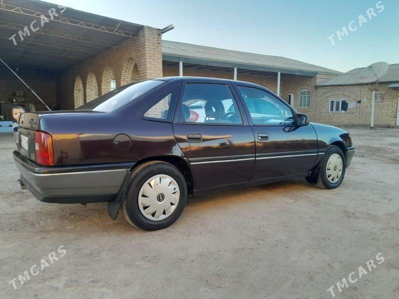 Opel Vectra 1991 - 45 000 TMT - Мургап - img 3