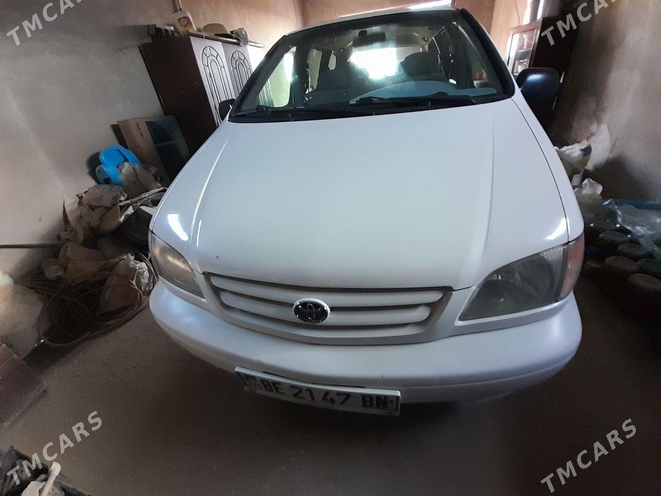 Toyota Sienna 2002 - 165 000 TMT - Эсенгулы - img 2