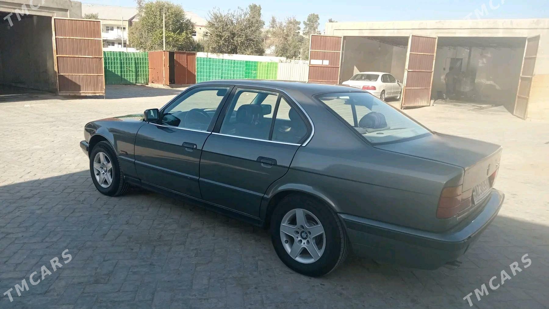 BMW 520 1989 - 66 000 TMT - Туркменгала - img 16