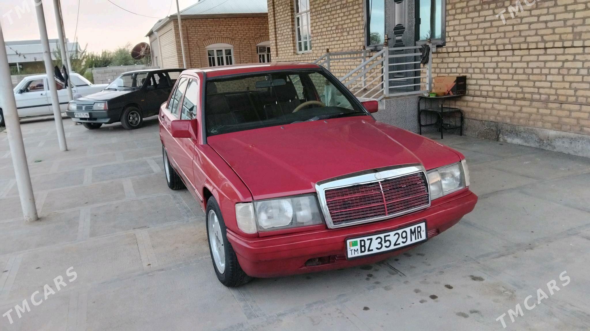 Mercedes-Benz 190E 1990 - 32 000 TMT - Mary - img 1