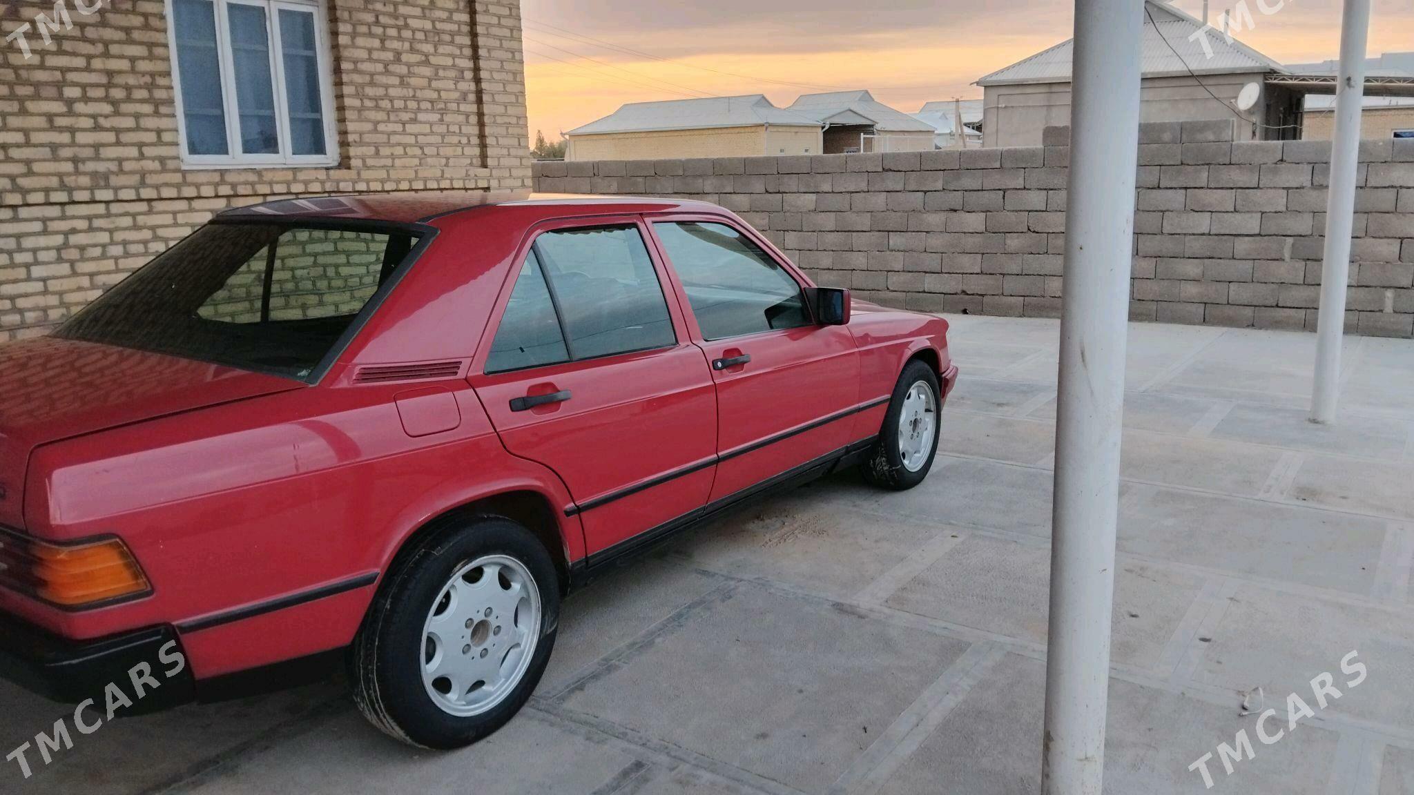 Mercedes-Benz 190E 1990 - 32 000 TMT - Mary - img 2