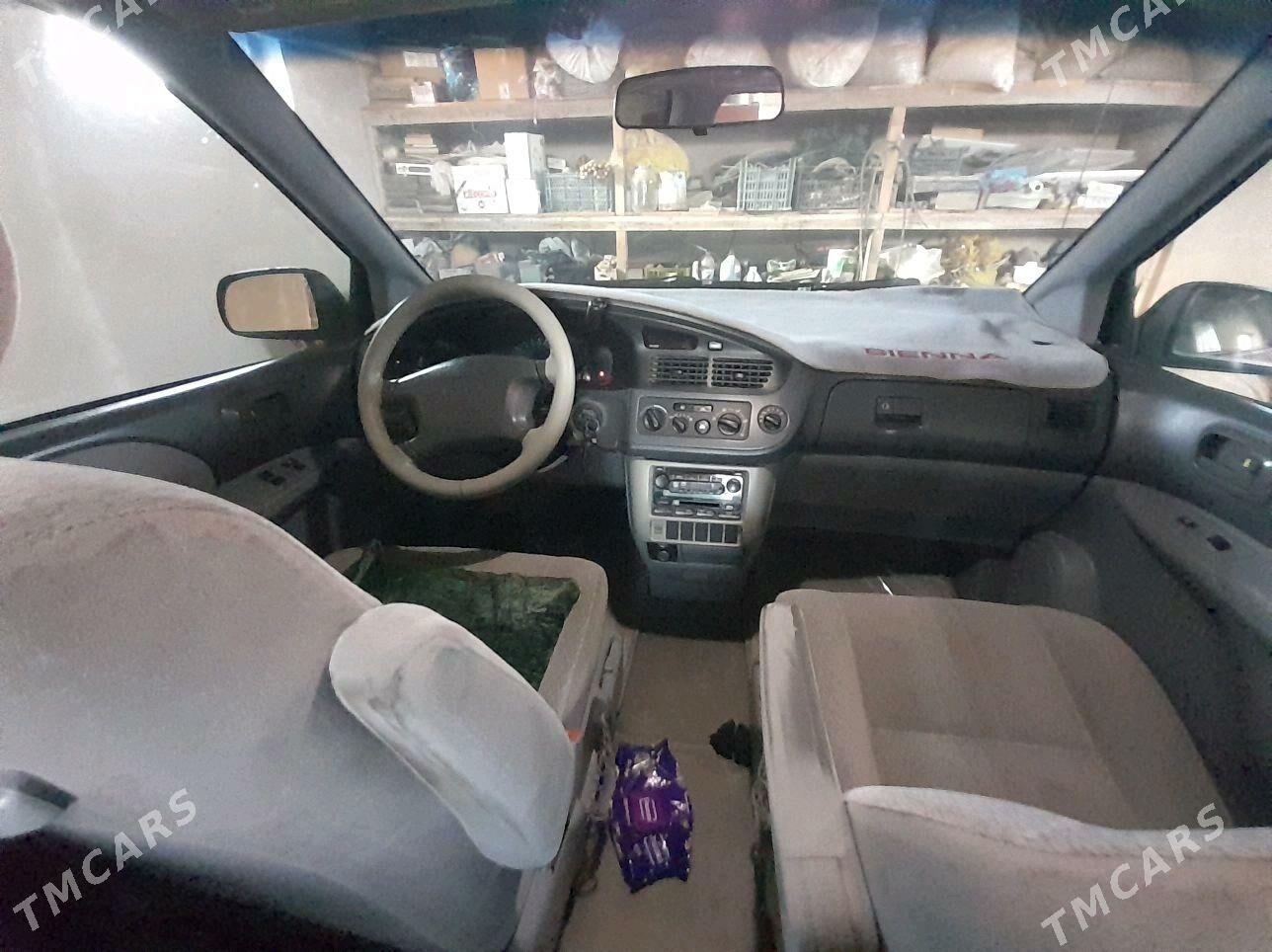 Toyota Sienna 2002 - 165 000 TMT - Эсенгулы - img 4