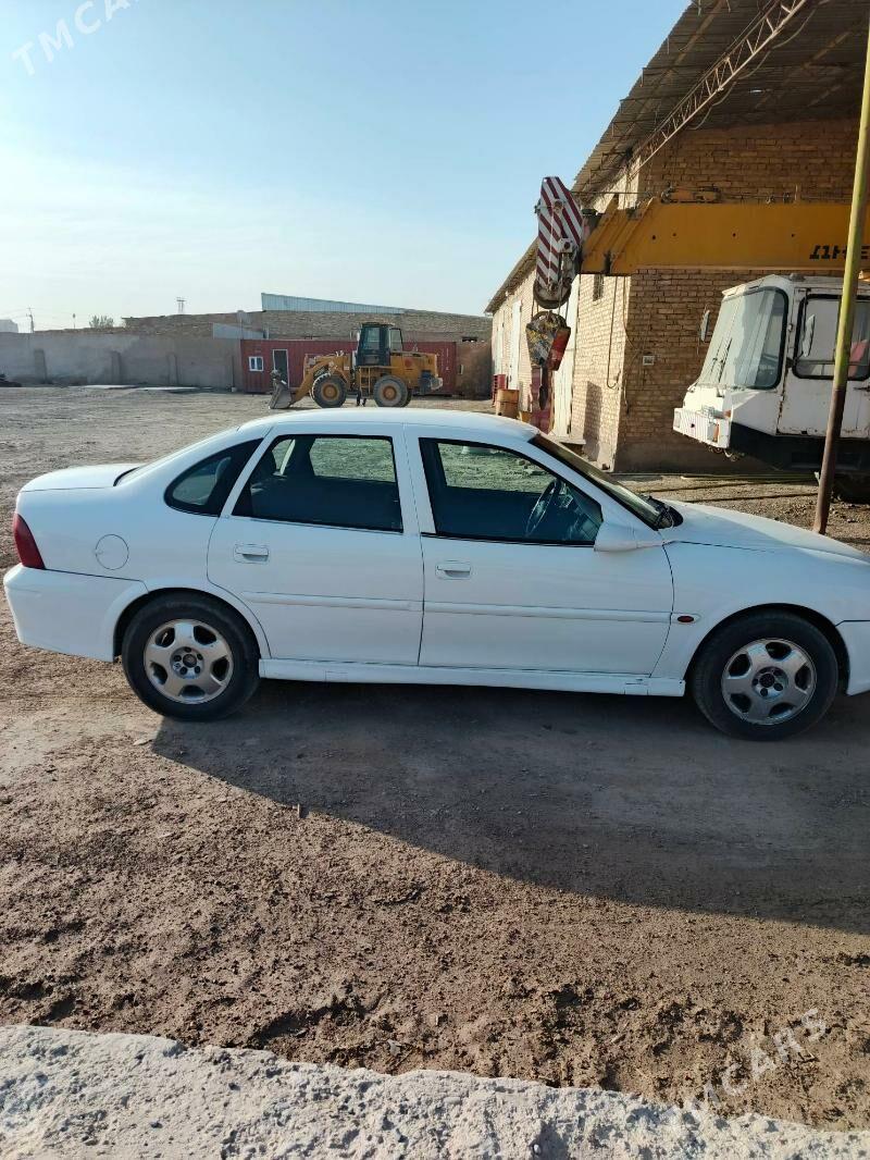 Opel Vectra 2000 - 60 000 TMT - Çärjew - img 4