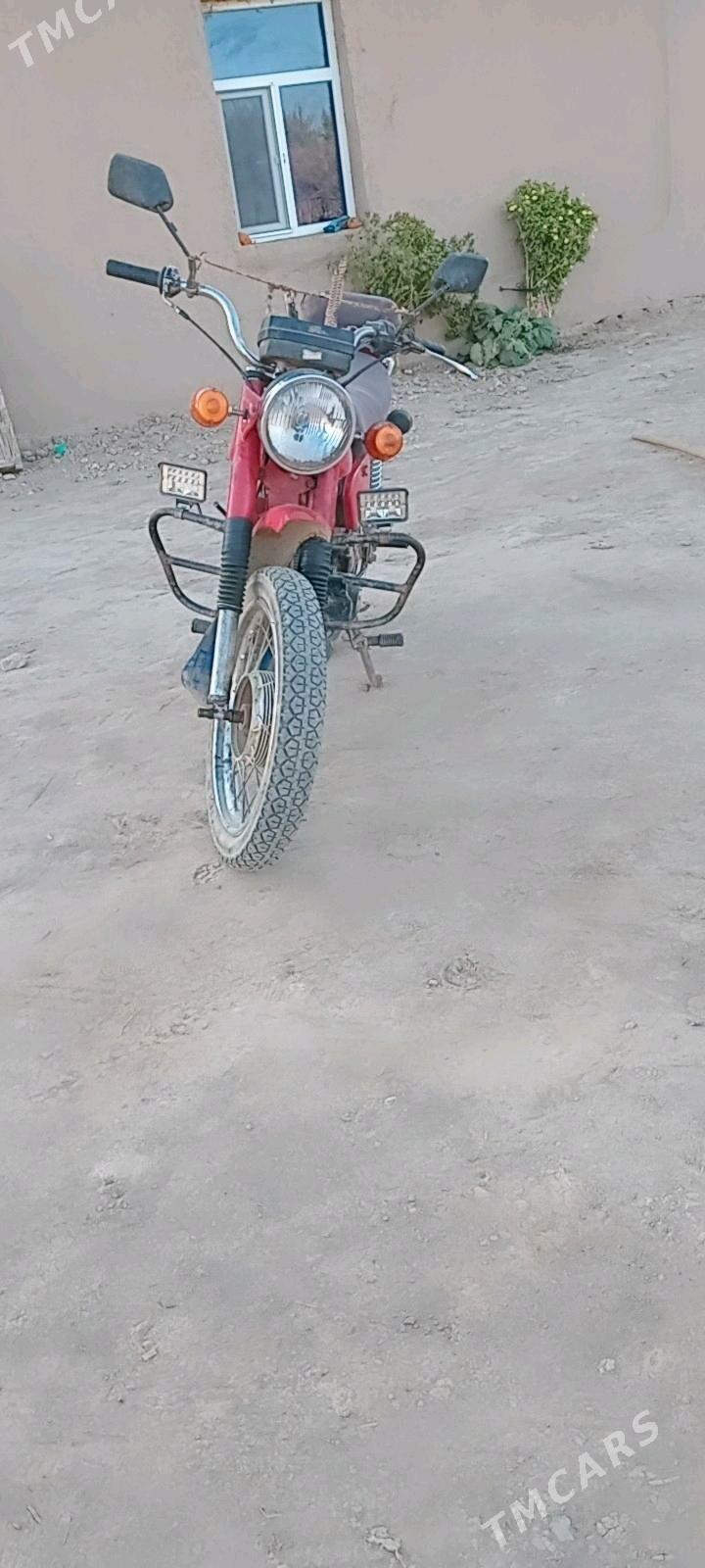 Fekon FK200-14G 2002 - 8 000 TMT - Ruhubelent etraby - img 4