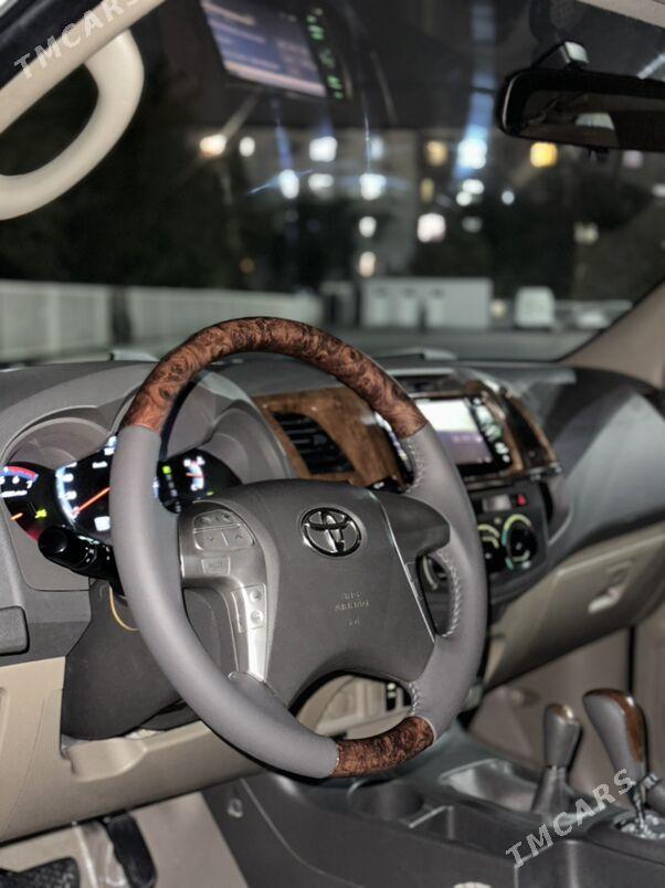 Toyota Fortuner 2013 - 360 000 TMT - Ак-Бугдайский этрап - img 10