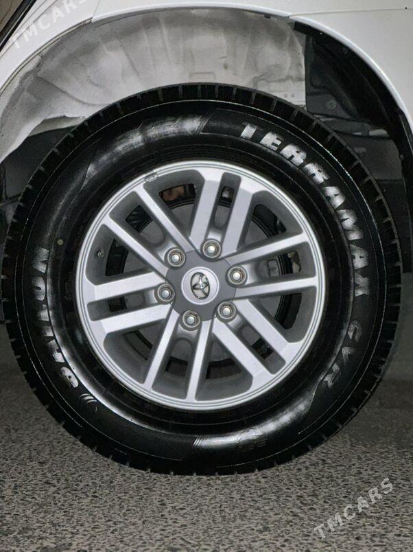 Toyota Fortuner 2013 - 360 000 TMT - Ак-Бугдайский этрап - img 9