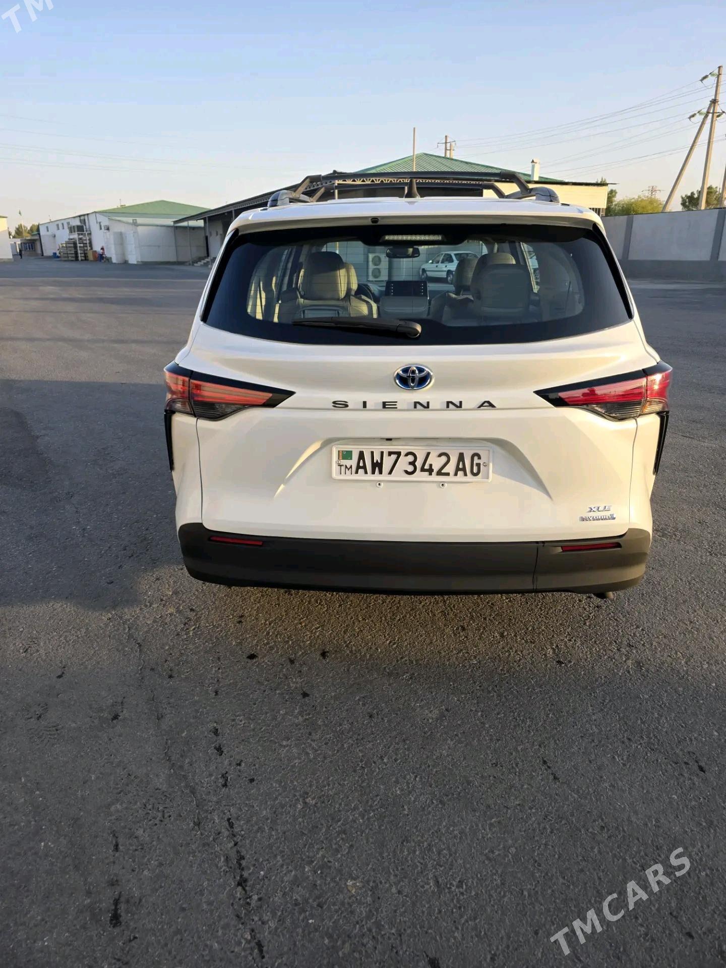 Toyota Sienna 2022 - 550 000 TMT - Кипджак - img 3