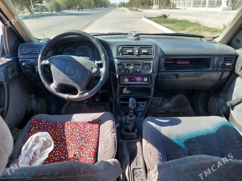Opel Vectra 1993 - 40 000 TMT - Magtymguly - img 6