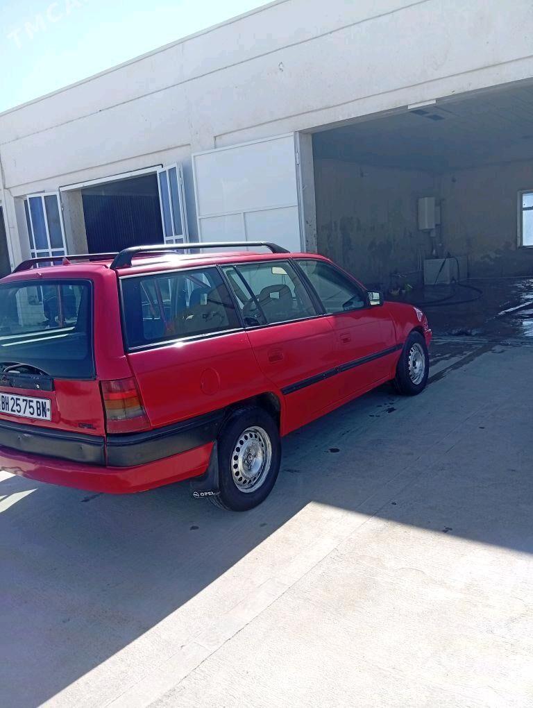 Opel Astra 1994 - 45 000 TMT - Берекет - img 3