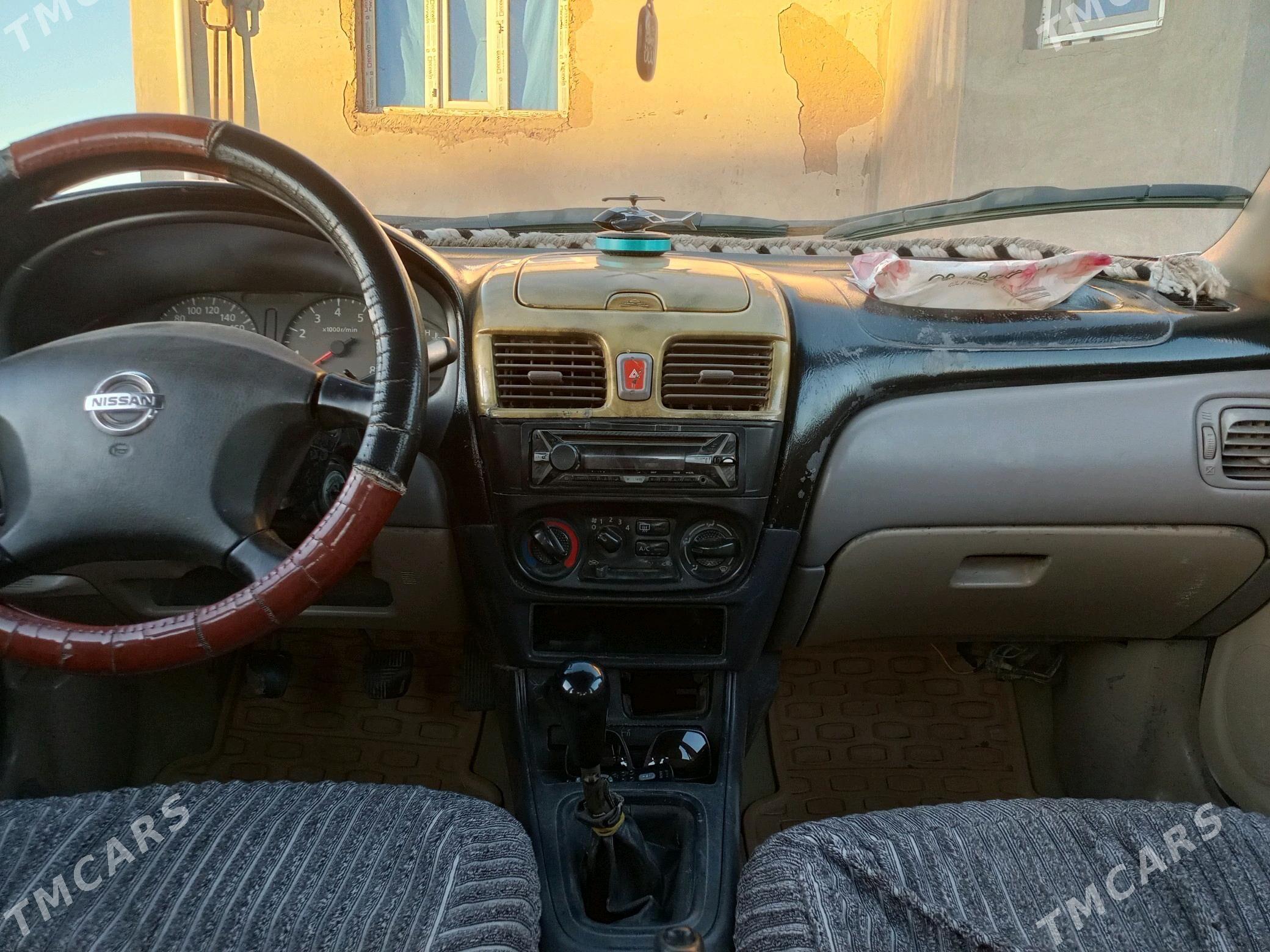 Nissan Sunny 2002 - 60 000 TMT - Köneürgenç - img 9