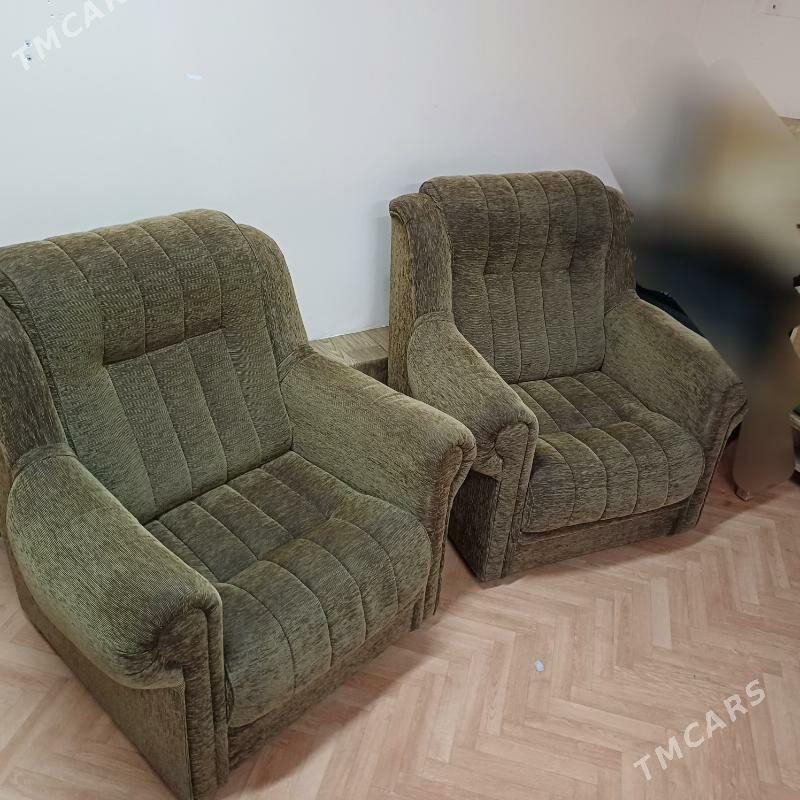 Кресло; сервант - Туркменбаши - img 4