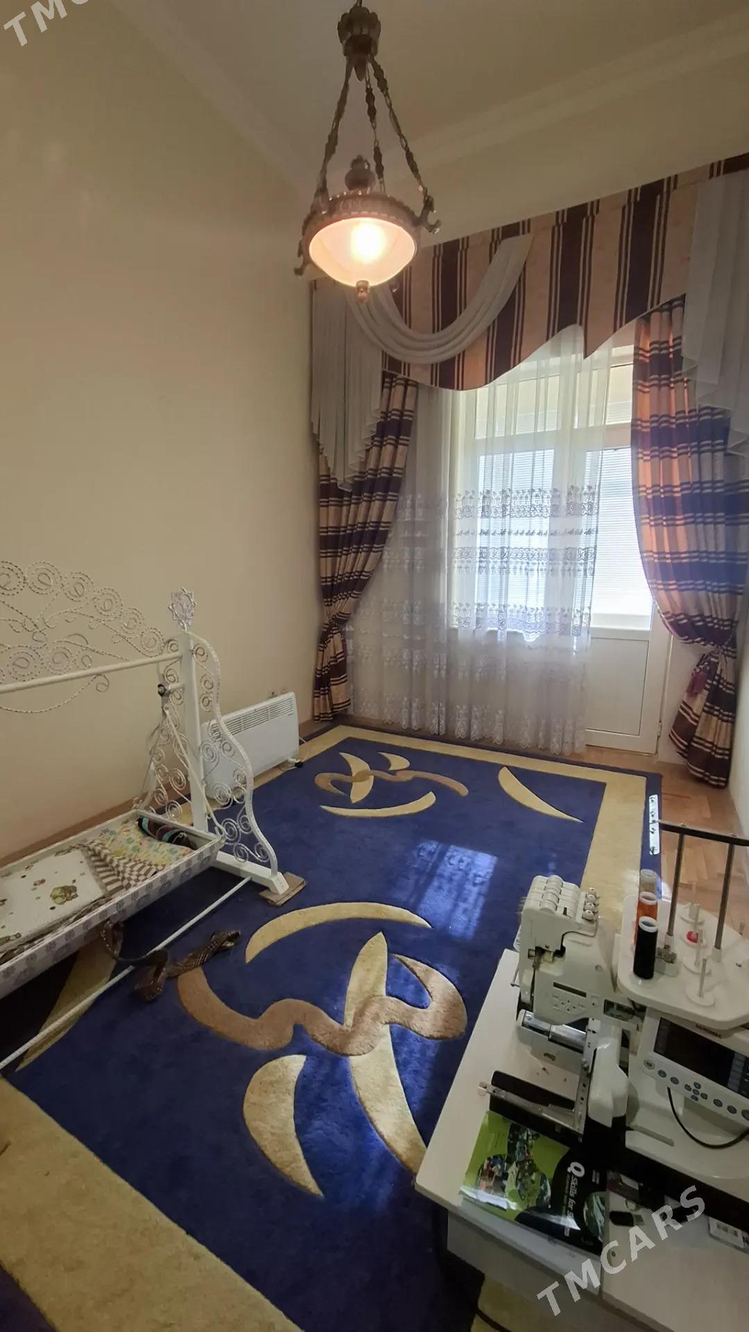 3 komnat 6 etaj elitka - ул. Московская (10 йыл абаданчылык ш.) - img 8