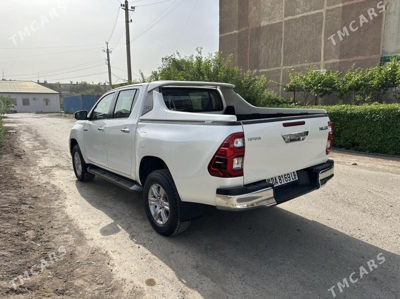 Toyota Hilux 2023 - 570 000 TMT - Türkmenabat - img 6