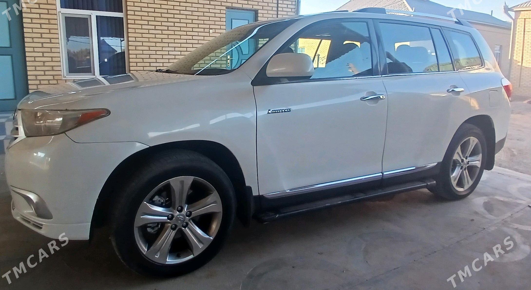 Toyota Highlander 2012 - 315 000 TMT - Мары - img 5
