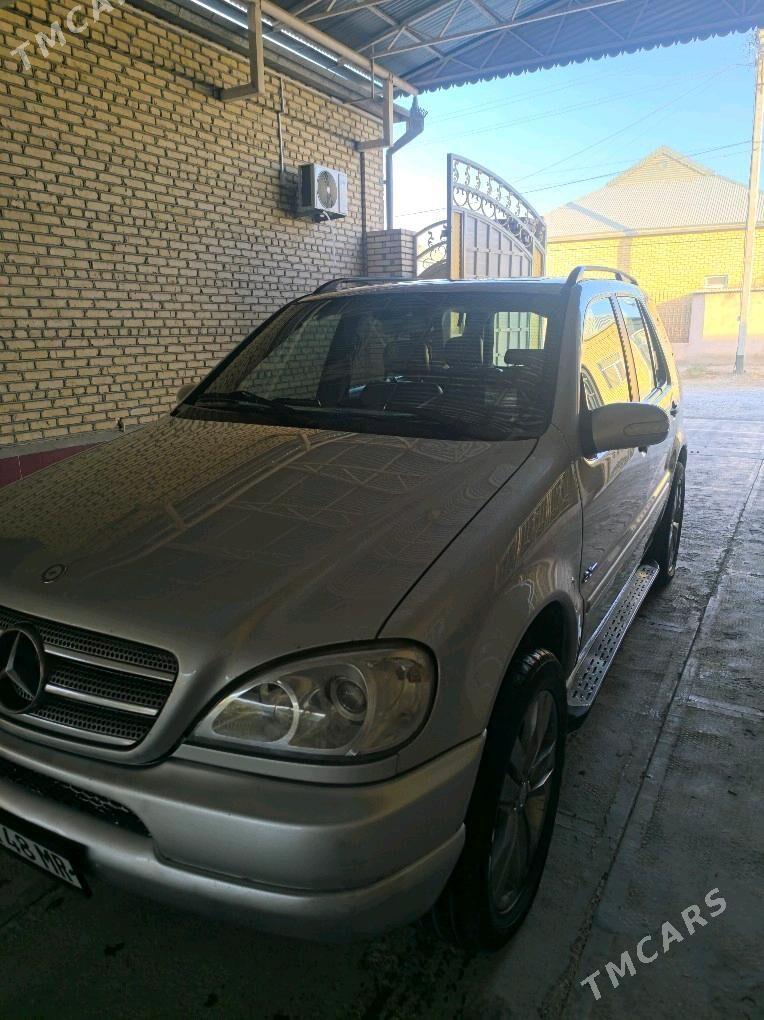 Mercedes-Benz ML350 2001 - 106 000 TMT - Мары - img 2