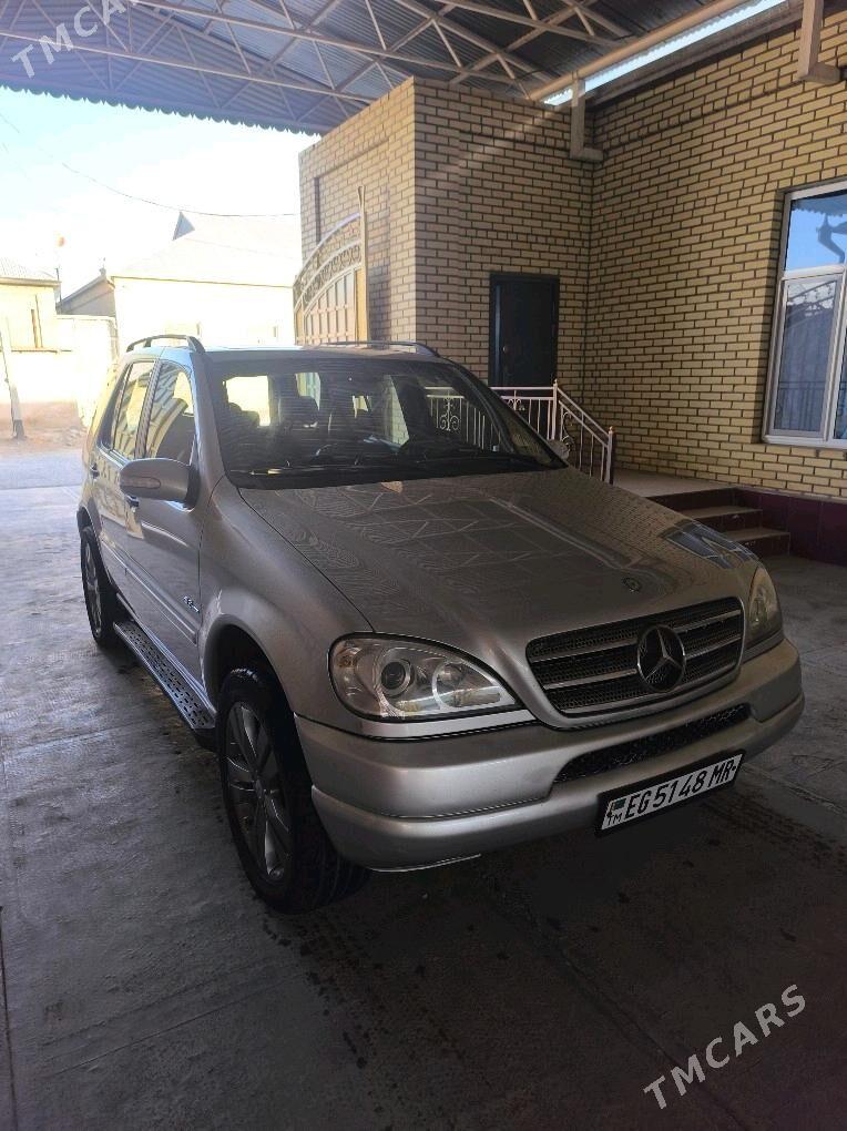 Mercedes-Benz ML350 2001 - 106 000 TMT - Мары - img 1