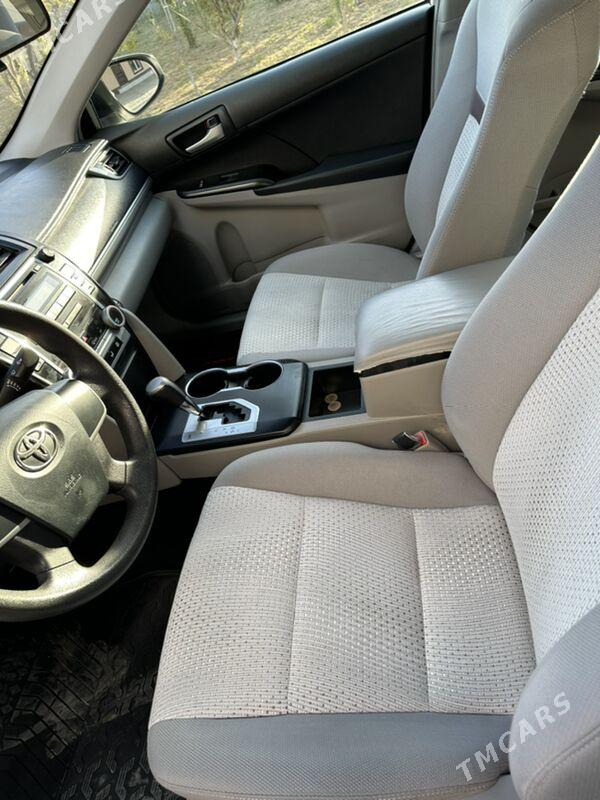 Toyota Camry 2011 - 230 000 TMT - Мары - img 4