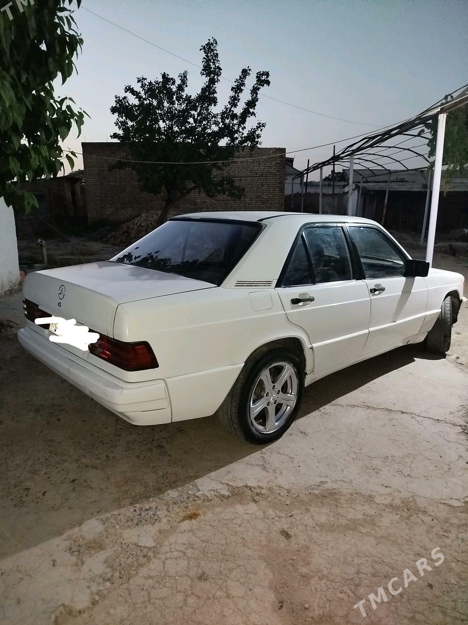 Mercedes-Benz 190E 1992 - 22 000 TMT - Кака - img 1