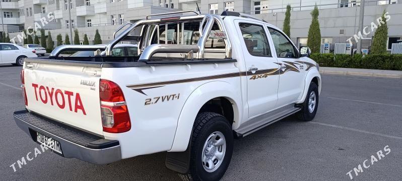 Toyota Hilux 2014 - 420 000 TMT - Мары - img 4