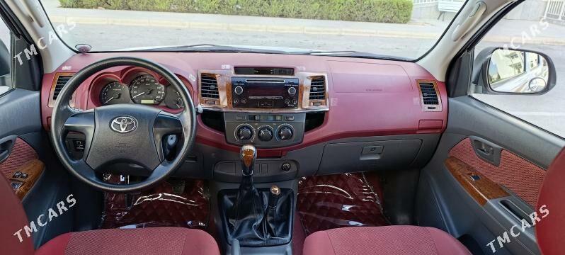 Toyota Hilux 2014 - 420 000 TMT - Мары - img 6