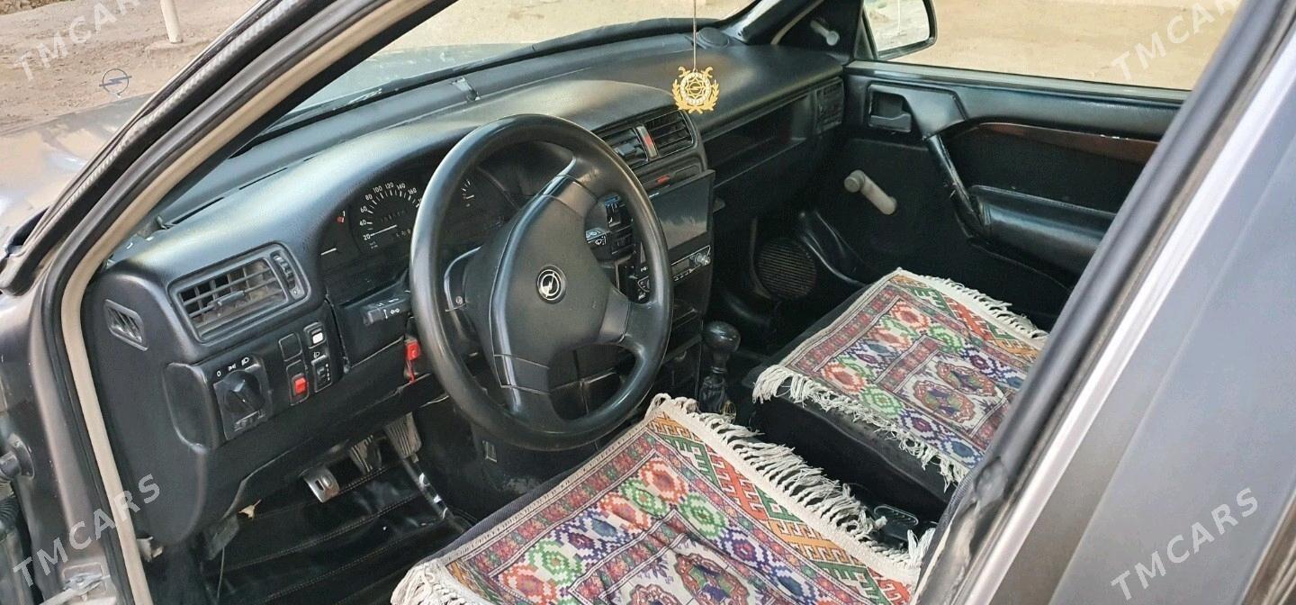 Opel Vectra 1990 - 32 000 TMT - Mary - img 5