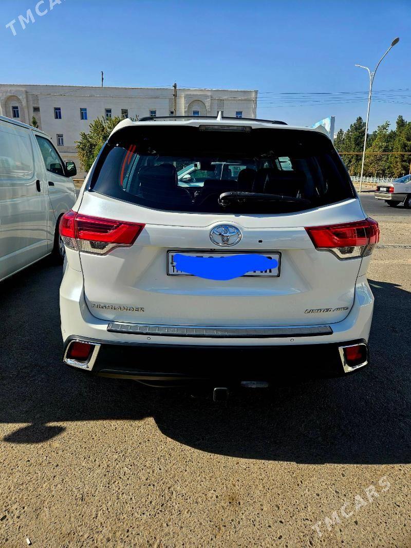 Toyota Highlander 2018 - 450 000 TMT - Мары - img 2