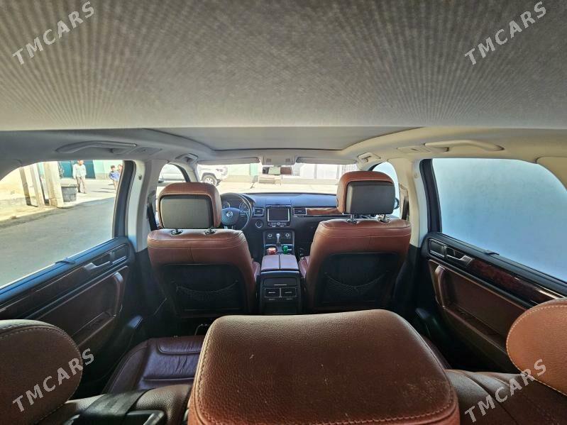 Volkswagen Touareg 2014 - 450 000 TMT - Aşgabat - img 2
