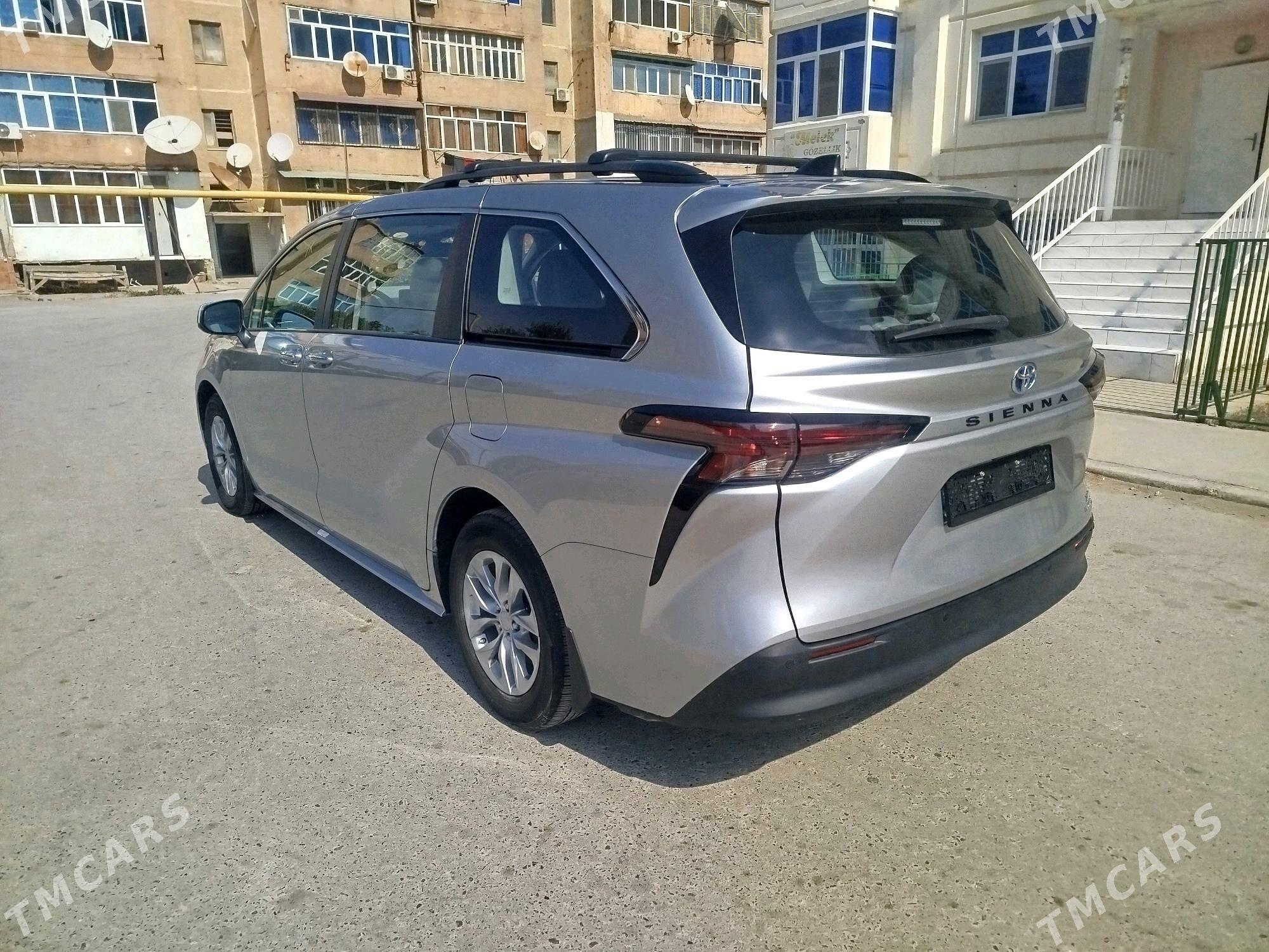 Toyota Sienna 2023 - 620 000 TMT - Türkmenabat - img 4