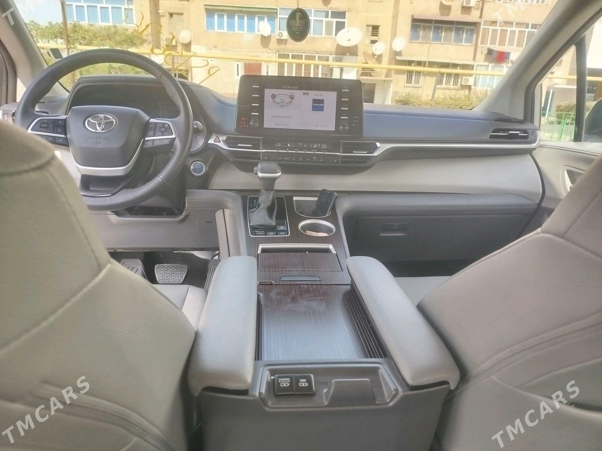 Toyota Sienna 2023 - 620 000 TMT - Türkmenabat - img 6