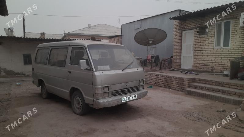 Toyota Hiace 1987 - 16 000 TMT - Mary - img 1