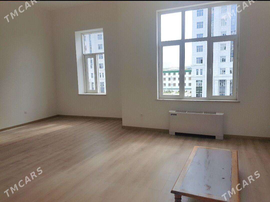 16 tapgyr 4 kom 3 etaž 210m2 - Aşgabat - img 5