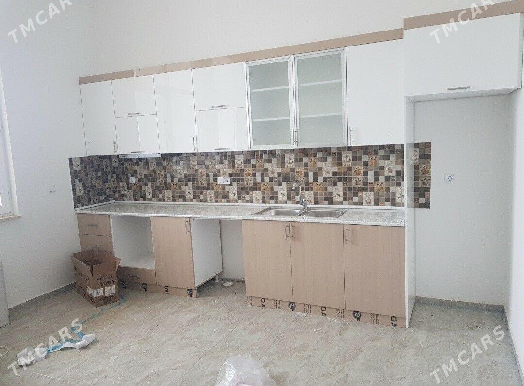 16 tapgyr 4 kom 3 etaž 210m2 - Aşgabat - img 3