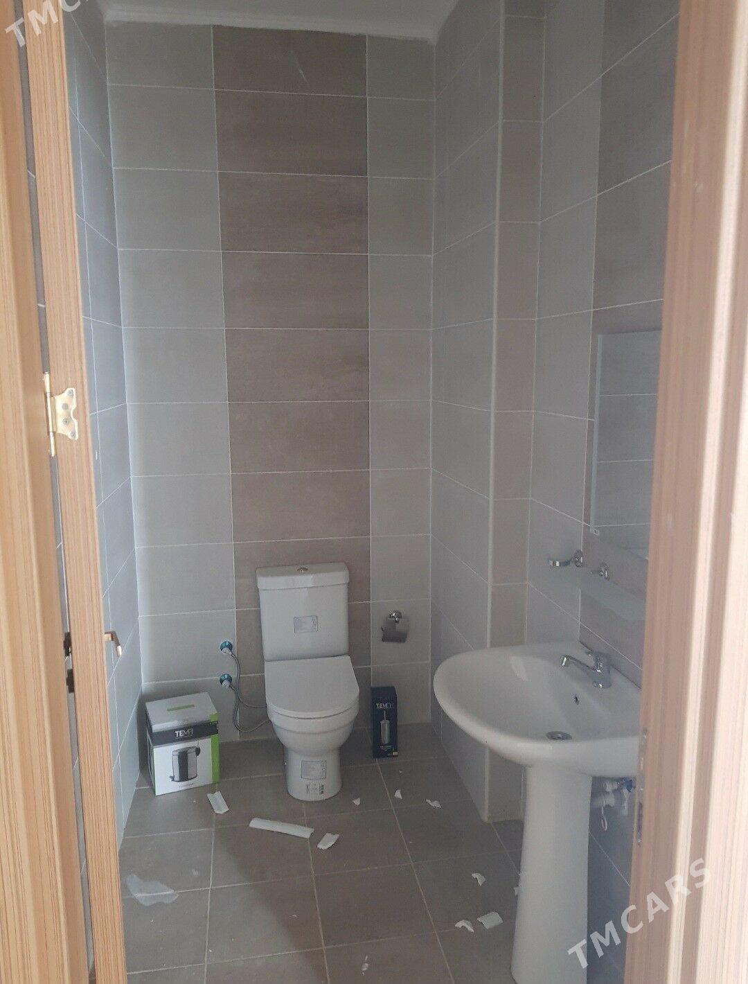 16 tapgyr 4 kom 3 etaž 210m2 - Aşgabat - img 8