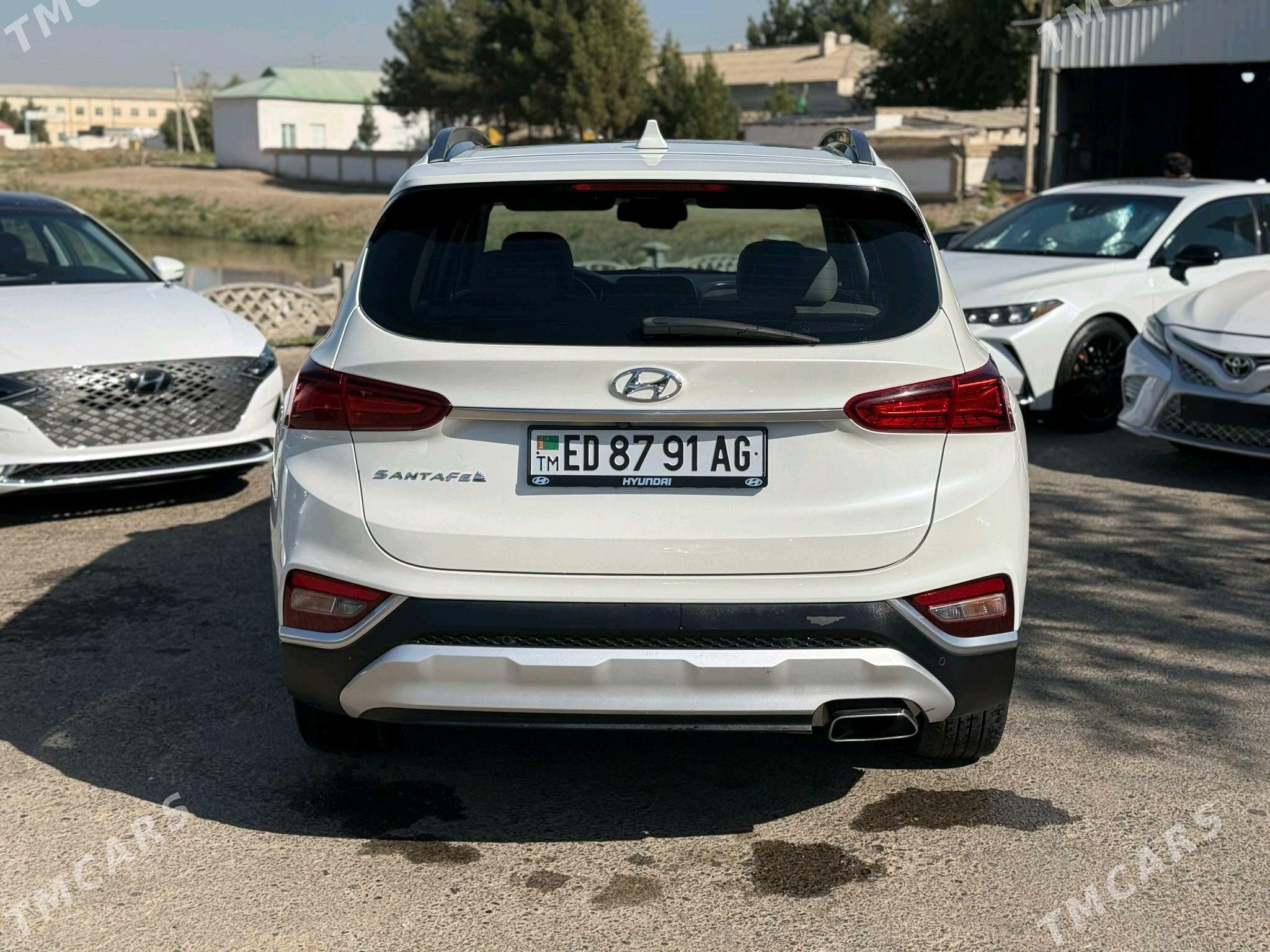 Hyundai Santa Fe 2020 - 330 000 TMT - Мары - img 4