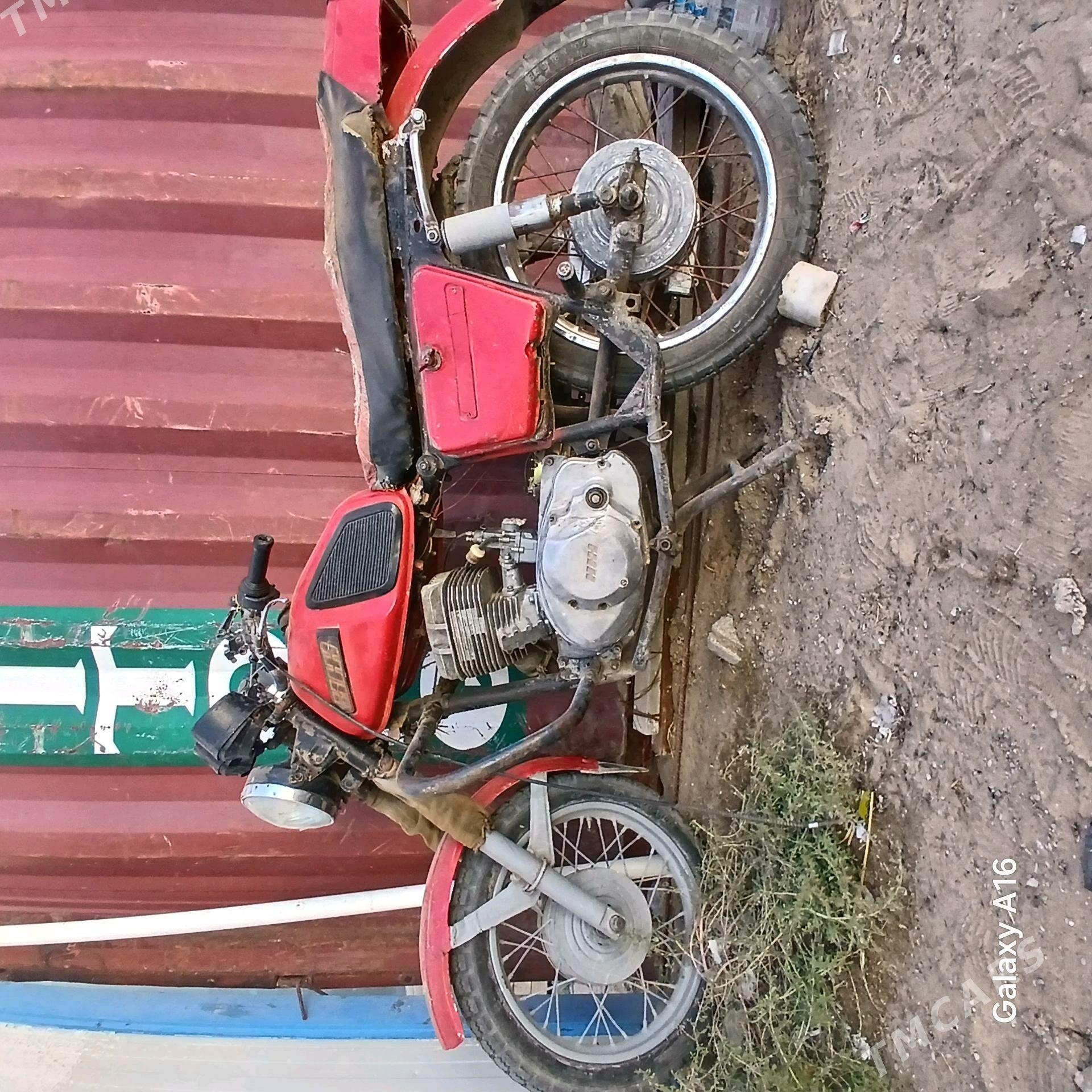 Iž Planeta 5 2004 - 4 000 TMT - Täze zaman - img 1