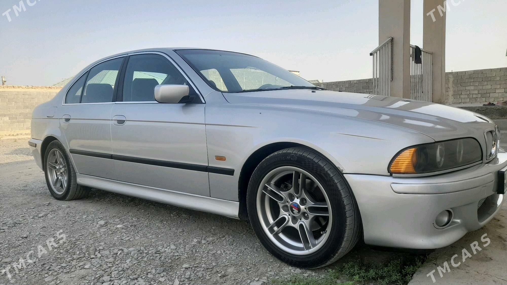 BMW E39 2002 - 120 000 TMT - Gökdepe - img 4