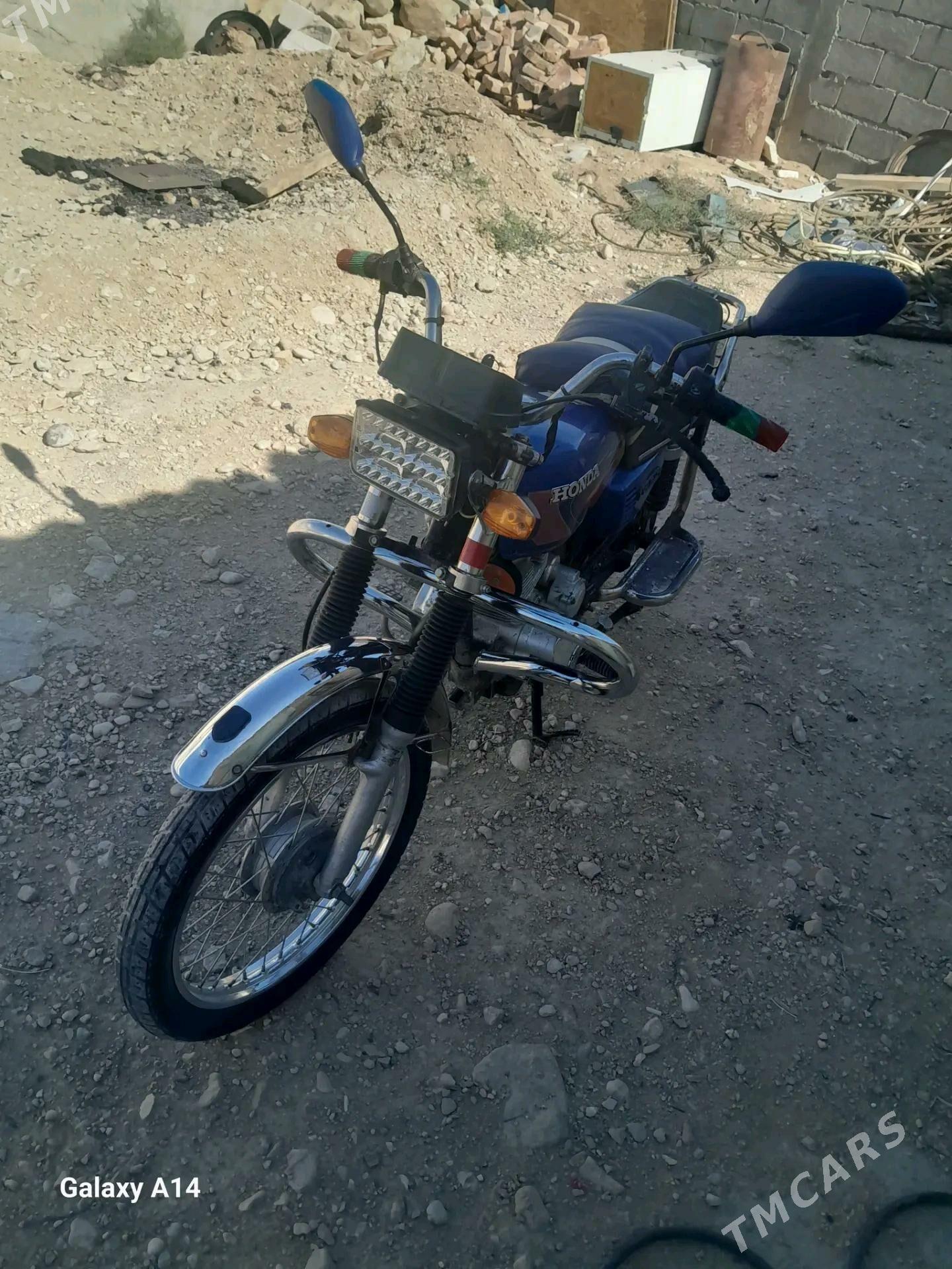 Fekon FK150-8G 2022 - 8 400 TMT - Балканабат - img 2