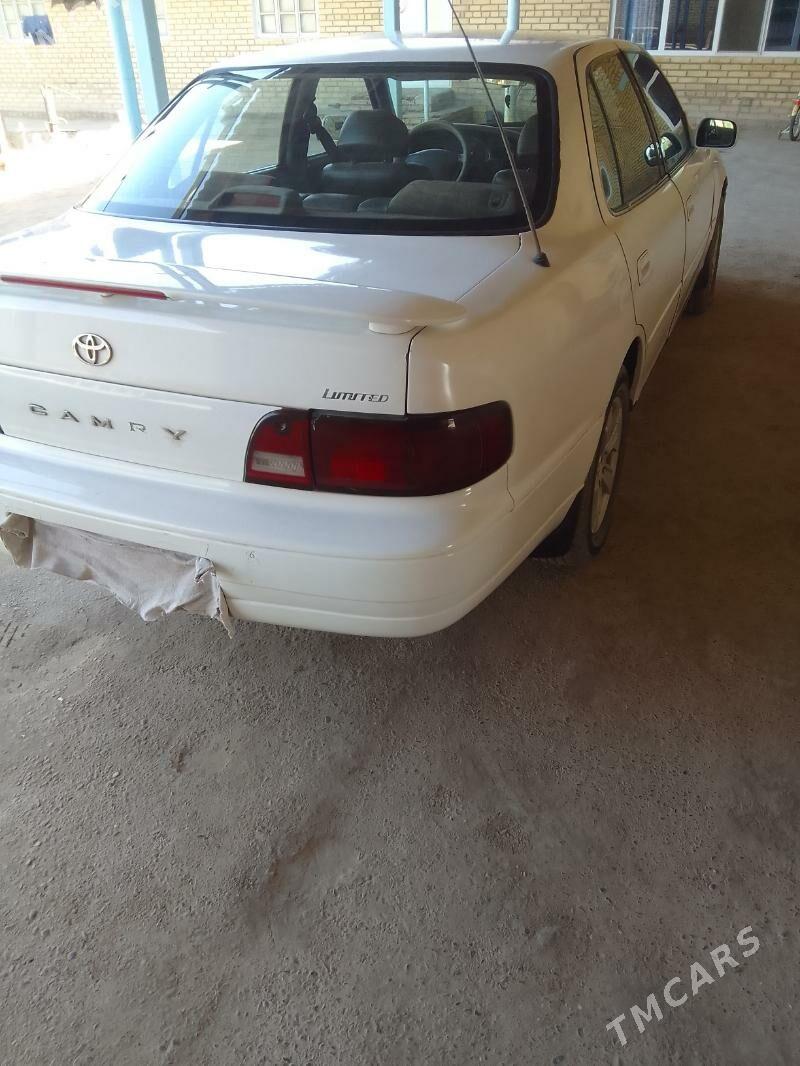 Toyota Camry 1996 - 75 000 TMT - Kerki - img 2