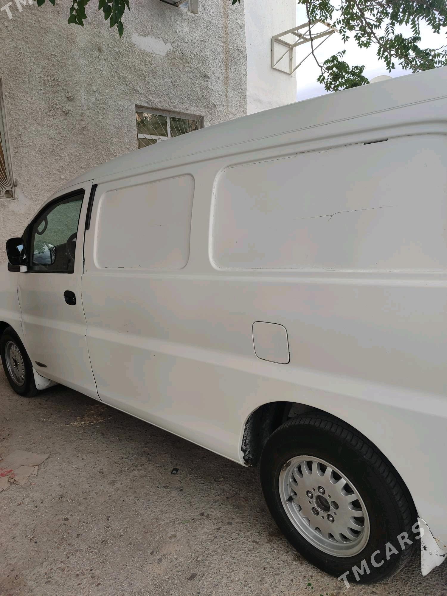 Hyundai H-1 2007 - 70 000 TMT - Balkanabat - img 3