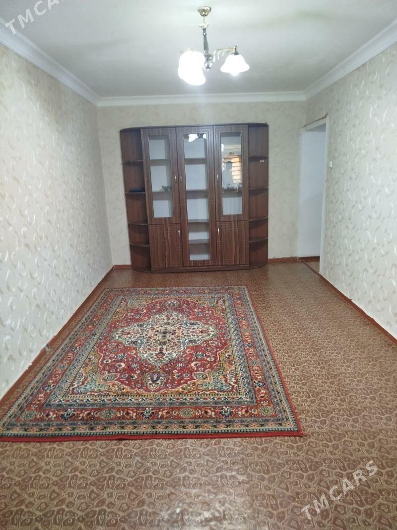 11 мкр 4/2 этаж 1 ком - 11 mkr - img 1