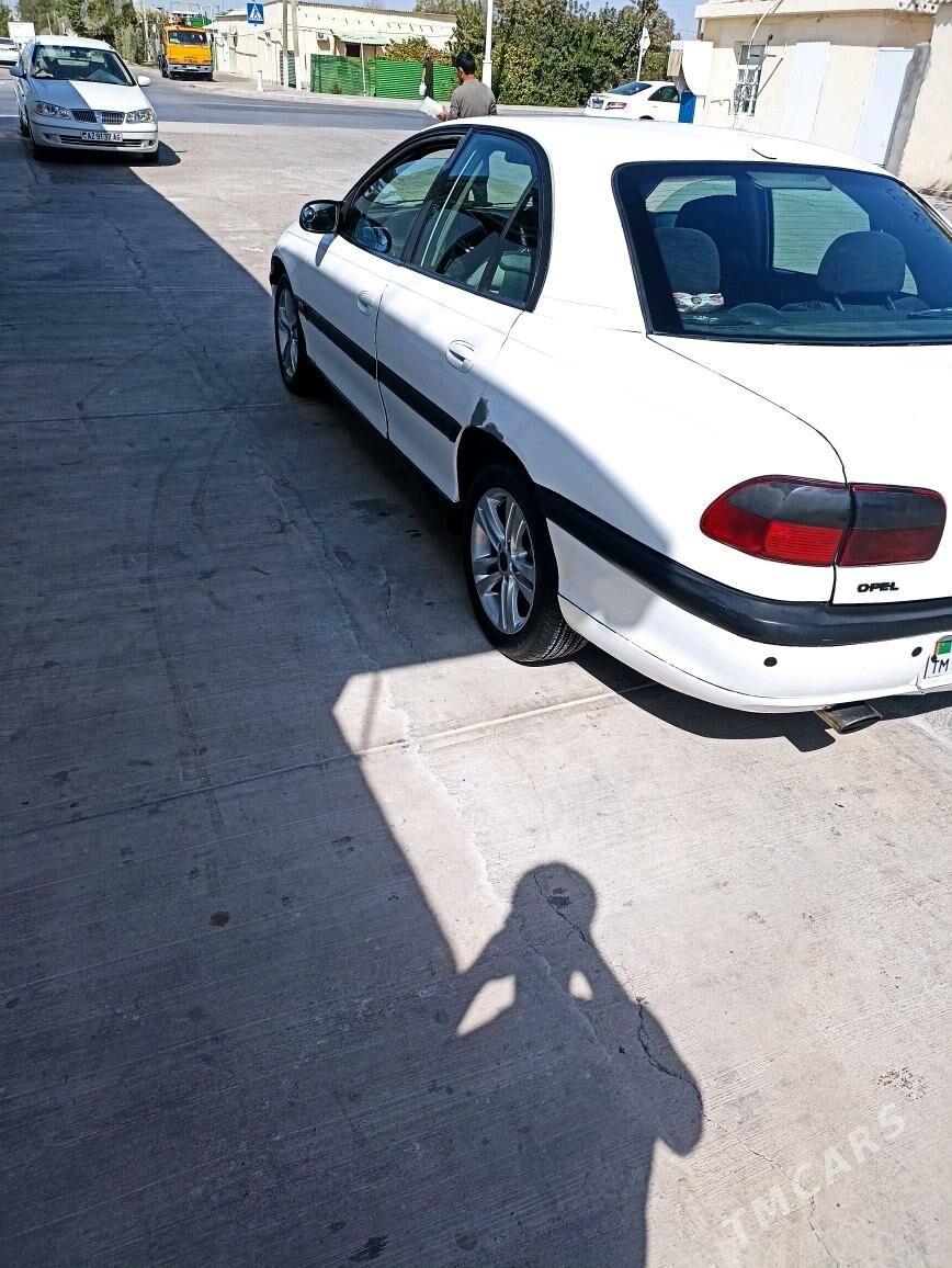 Opel Omega 1998 - 38 000 TMT - Кëши - img 3