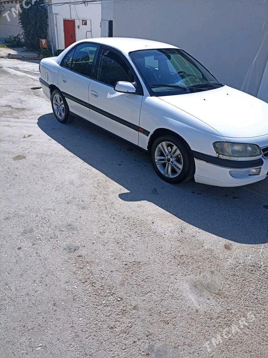 Opel Omega 1998 - 38 000 TMT - Кëши - img 1