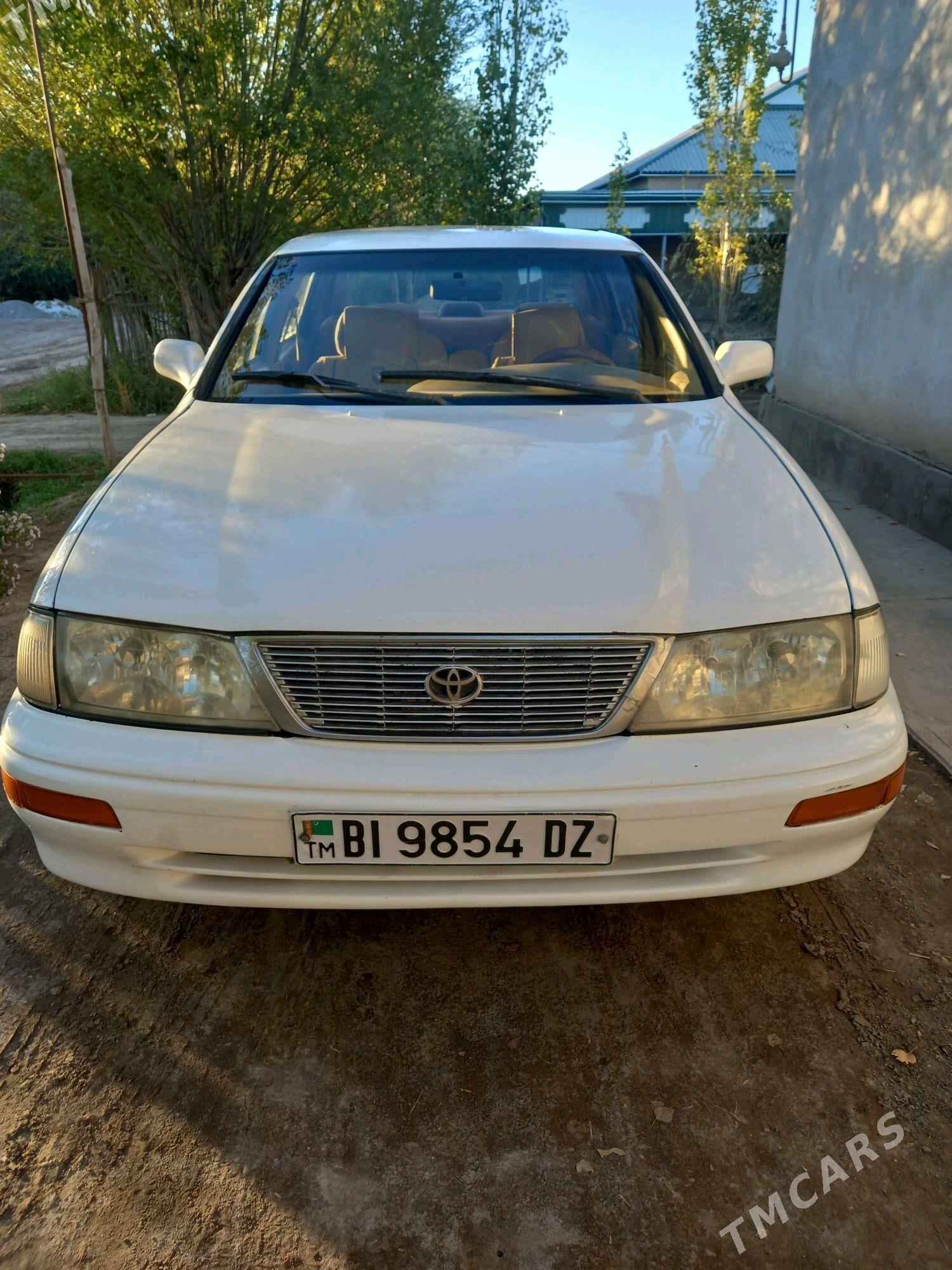Toyota Avalon 1995 - 105 000 TMT - Köneürgenç - img 1