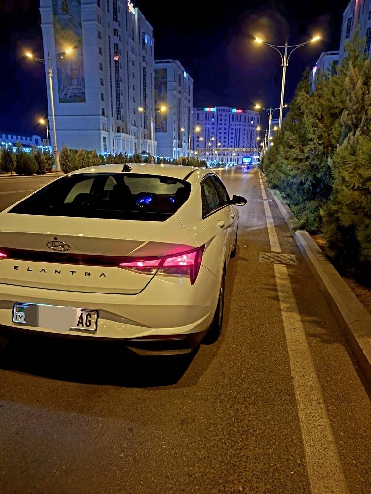 Hyundai Elantra 2021 - 240 000 TMT - Aşgabat - img 5