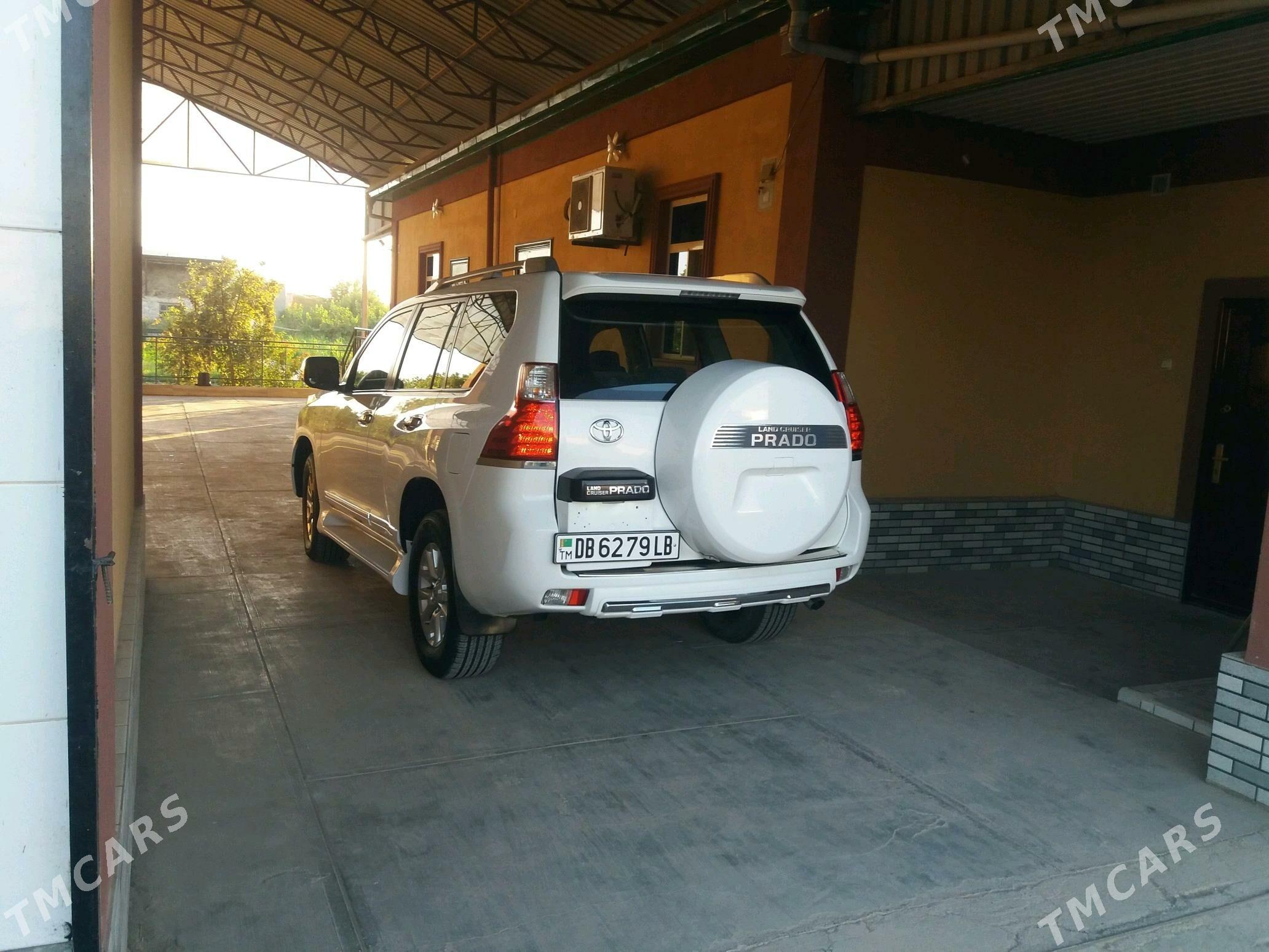 Toyota Land Cruiser Prado 2011 - 450 000 TMT - Достлук - img 3