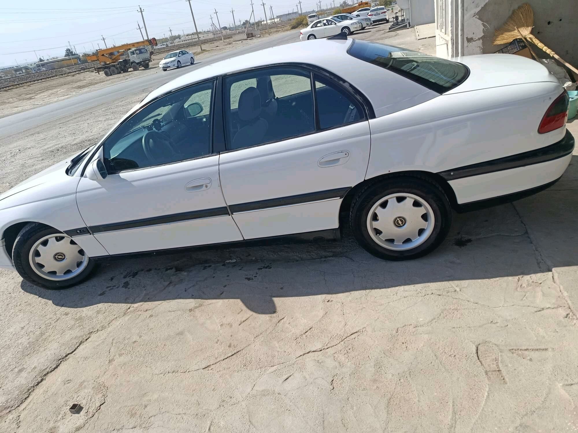 Opel Omega 1996 - 40 000 TMT - Ак-Бугдайский этрап - img 2