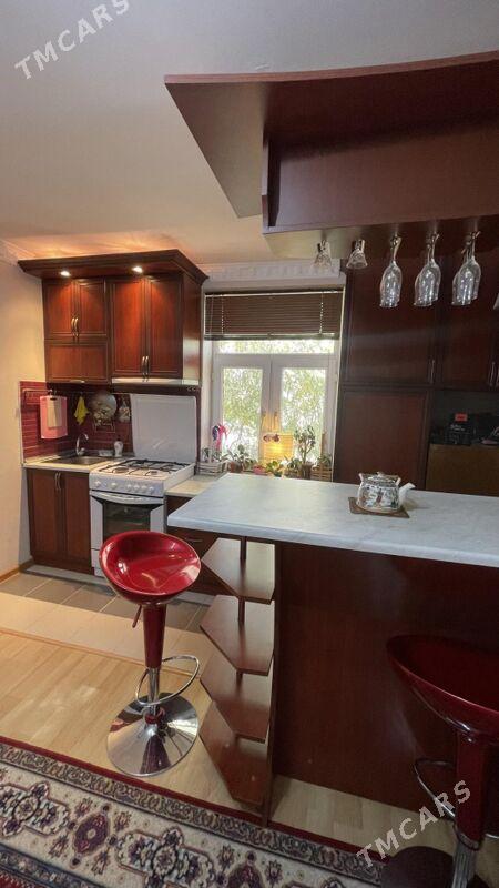 30mkr 1komn 3etaj 30мкр 1комн - 30 mkr - img 5