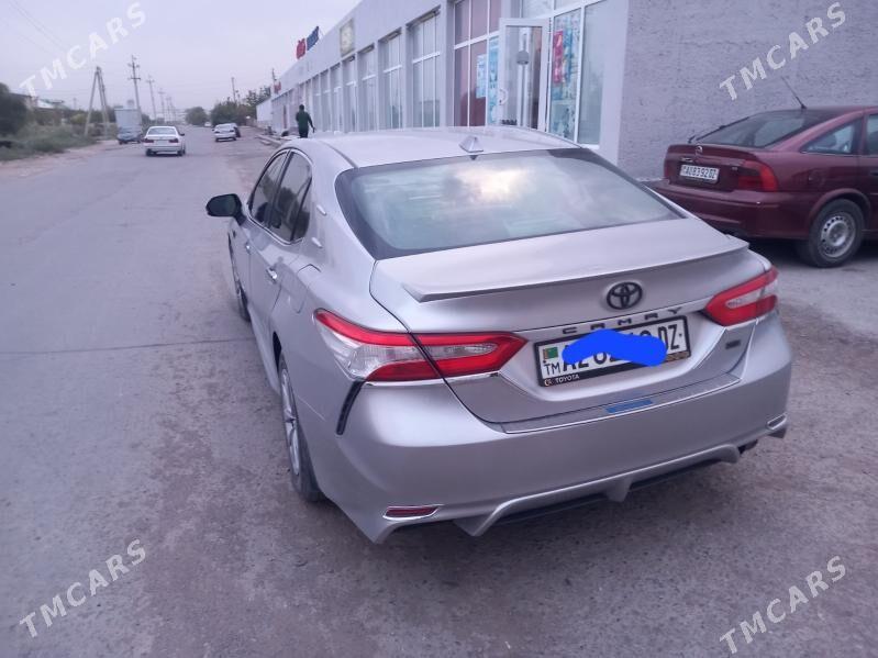 Toyota Camry 2018 - 300 000 TMT - Дашогуз - img 4